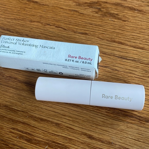 Rare Beauty Perfect Strokes Universal Volumizing Mascara. NEW IN BOX. - Picture 12 of 13